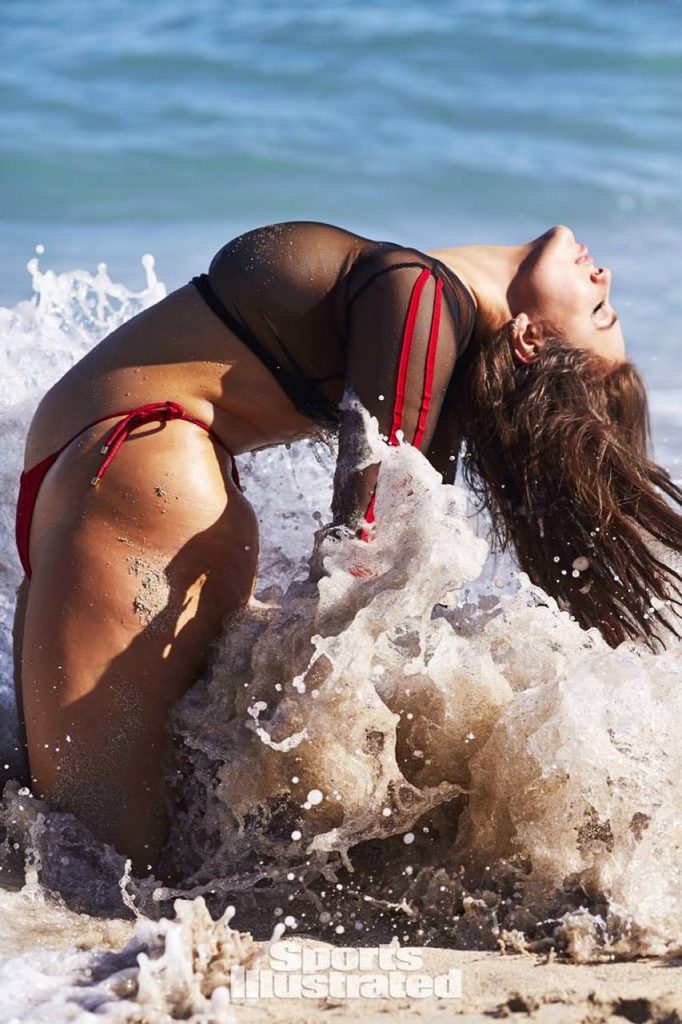 16 Ashley Graham Sexy Swimsuit Sports Illustrated