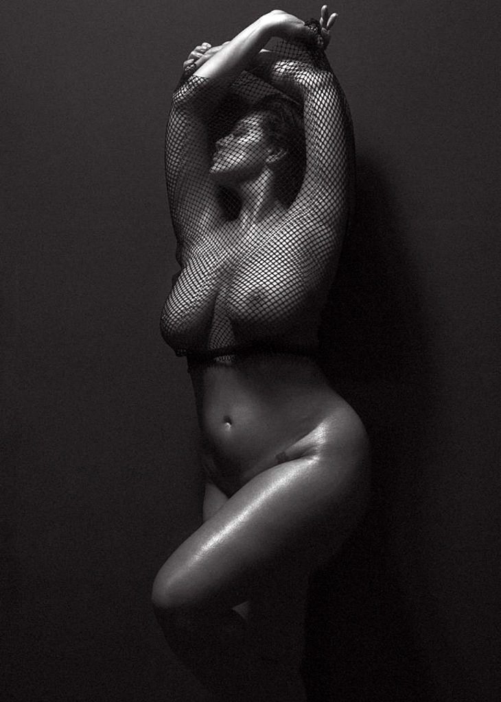 20 Ashley Graham Nude Sexy